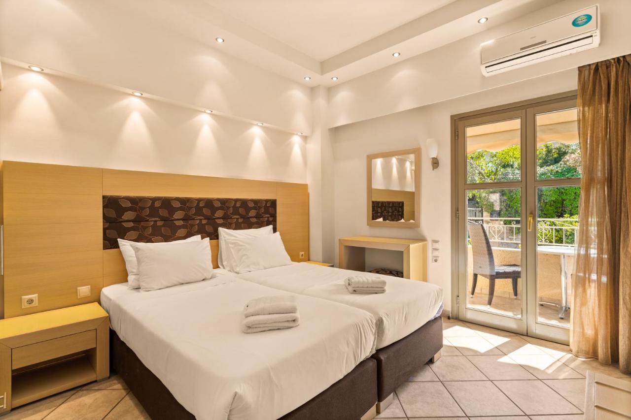 Aparthotel Kalogria Stoúpa Esterno foto